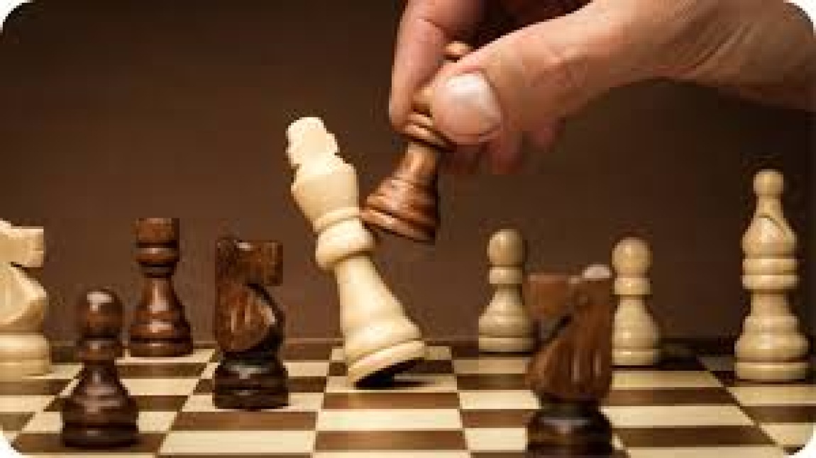 Satranç Turnuvası'nı 4 Kupa 6 Madalya ile Tamamladık 